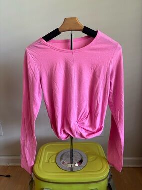 Lilly Pulitzer Women’s Long-Sleeve Twist detail shirt